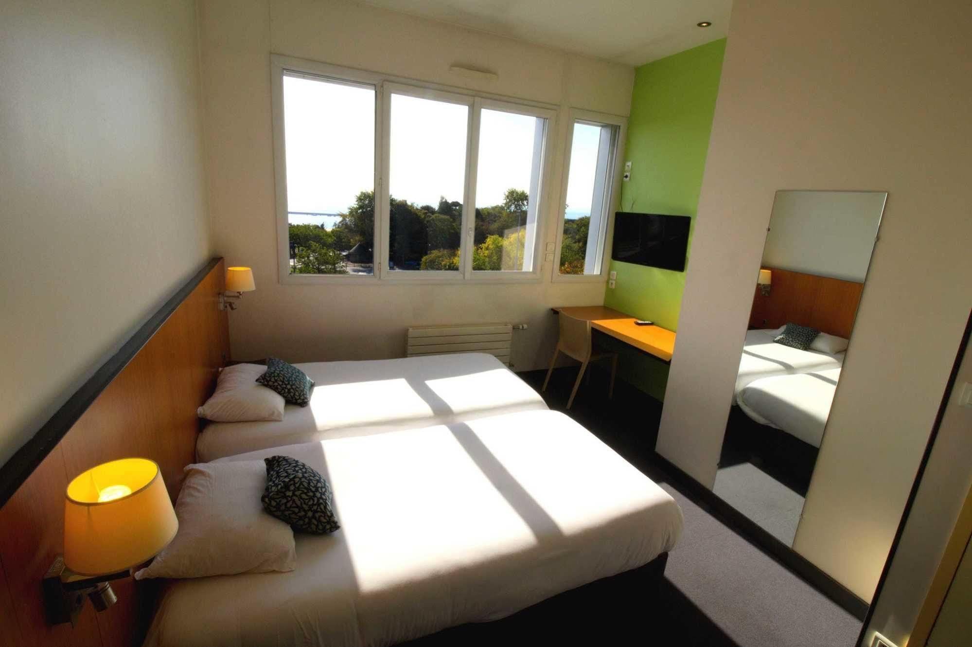Hotel De La Gare Breszt Kültér fotó